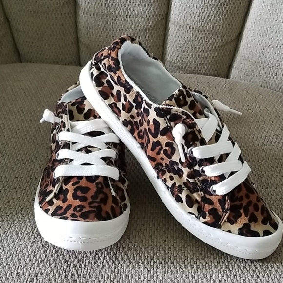 Forever comfort Shoes - ⭐CLEARANCE SALE⭐  LEOPARD TENNIS SHOES